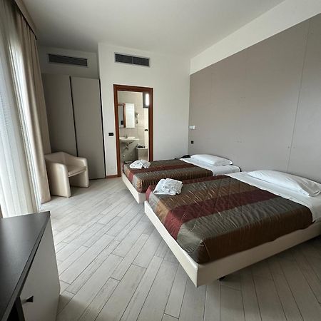 Hotel San Clemente Сантарканджело-ди-Романья Экстерьер фото